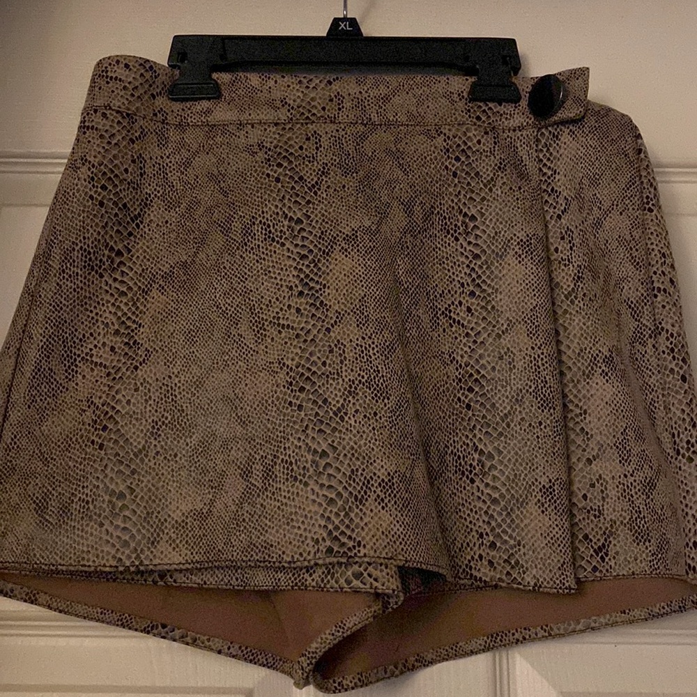 Haute Monde Skort